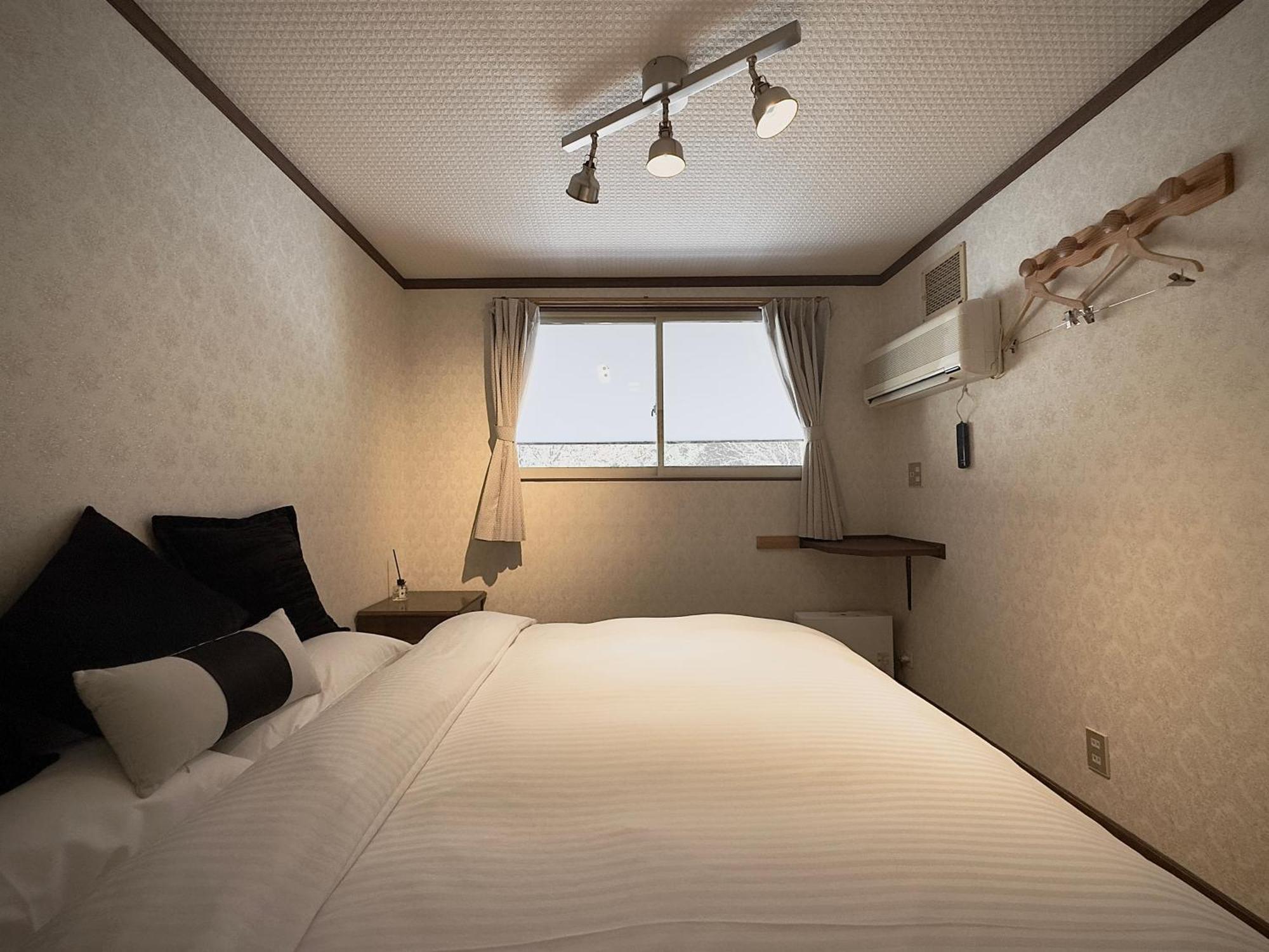 Apricot Pension Hakuba Exterior photo