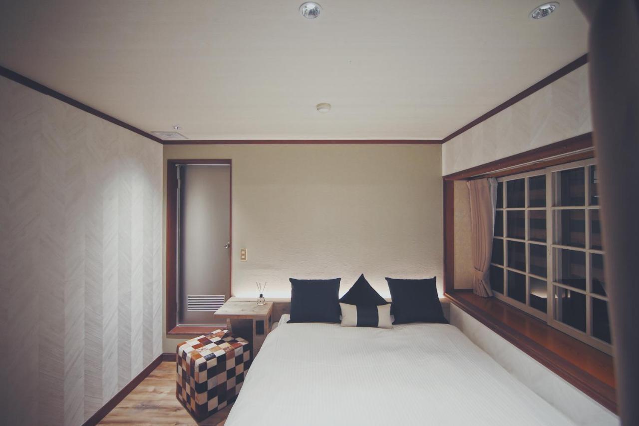 Apricot Pension Hakuba Exterior photo