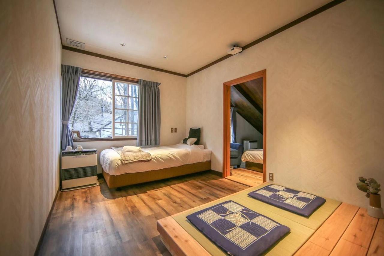Apricot Pension Hakuba Exterior photo
